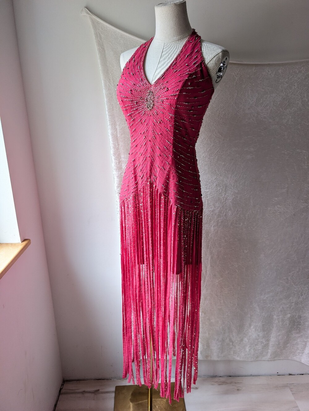 Vtg Hot Pink Beaded Halter Neck Fitted Flapper Dress Halloween Cocktail Prom